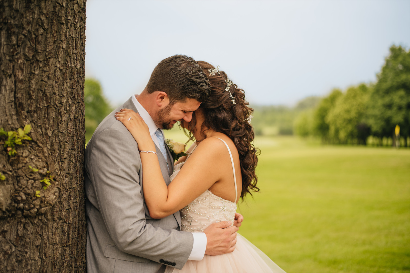 Advantages You Can Avail By Hiring A Wedding Photographer